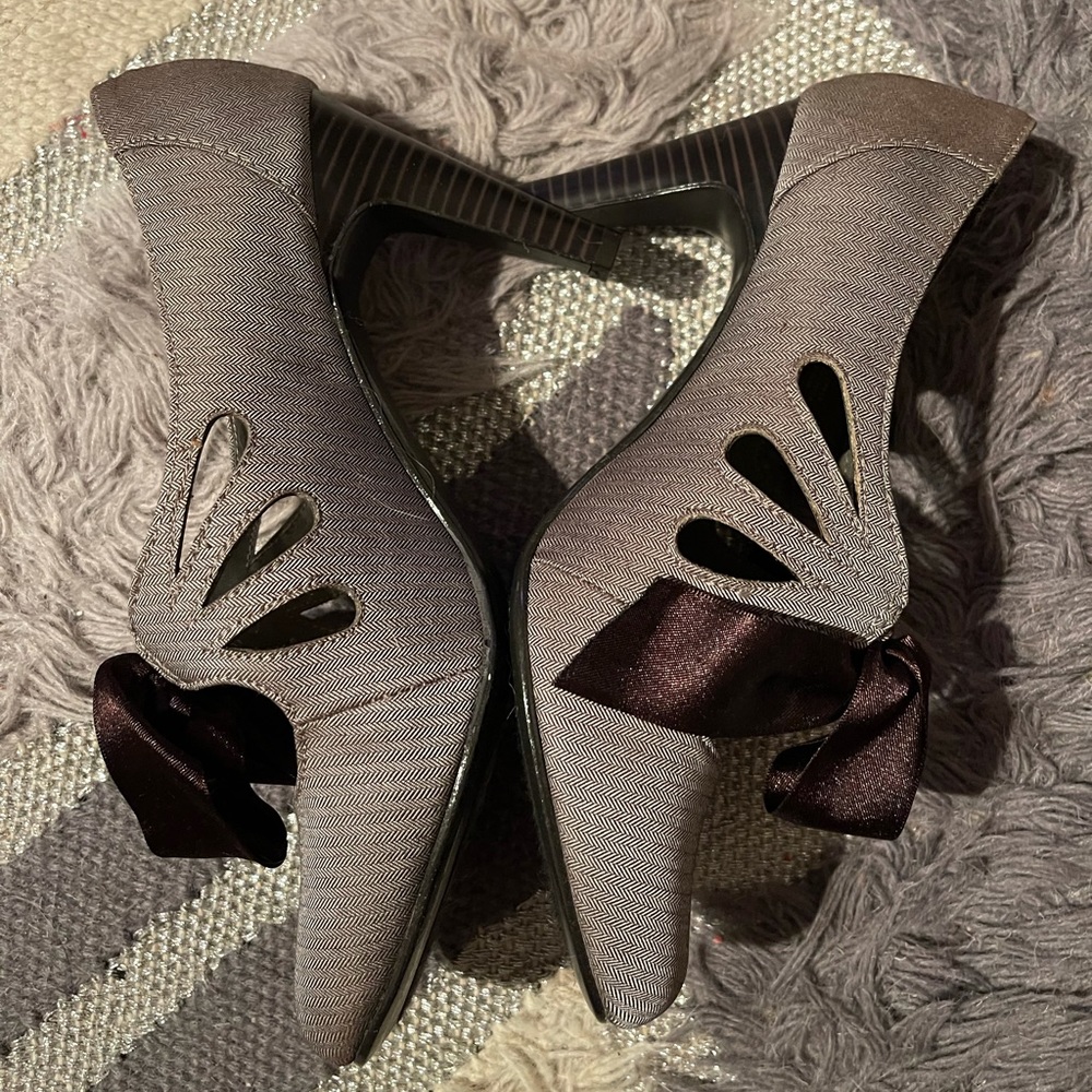 Ann Marino Size 8 Heels